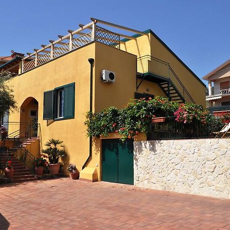 B&B Stella Marina Aci Trezza Eksteriør bilde
